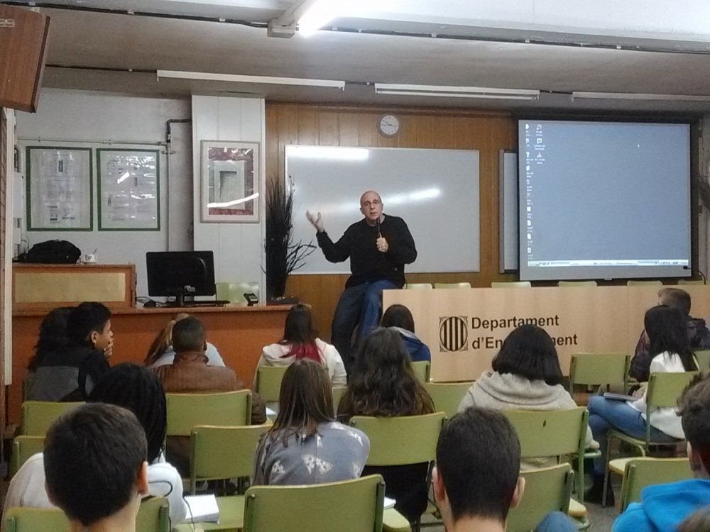 Xerrada sobre les causes i les conseqüències dels conflictes per a 3r d'ESO a càrrec del fotoperiodista Marcello Scotti