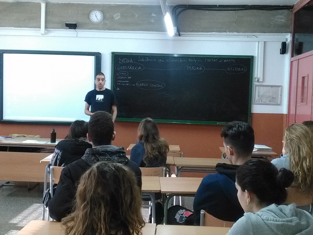 Xerrada sobre drogres per a 4t d'ESO a càrrec de CAS EINES