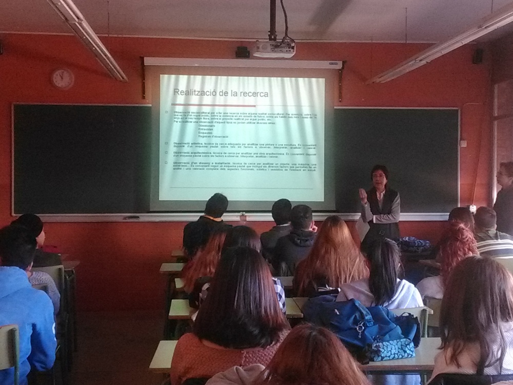 Xerrada sobre el treball de recerca per a 1r BTX a càrrec de la Cap d'Estudis Carme Vernet