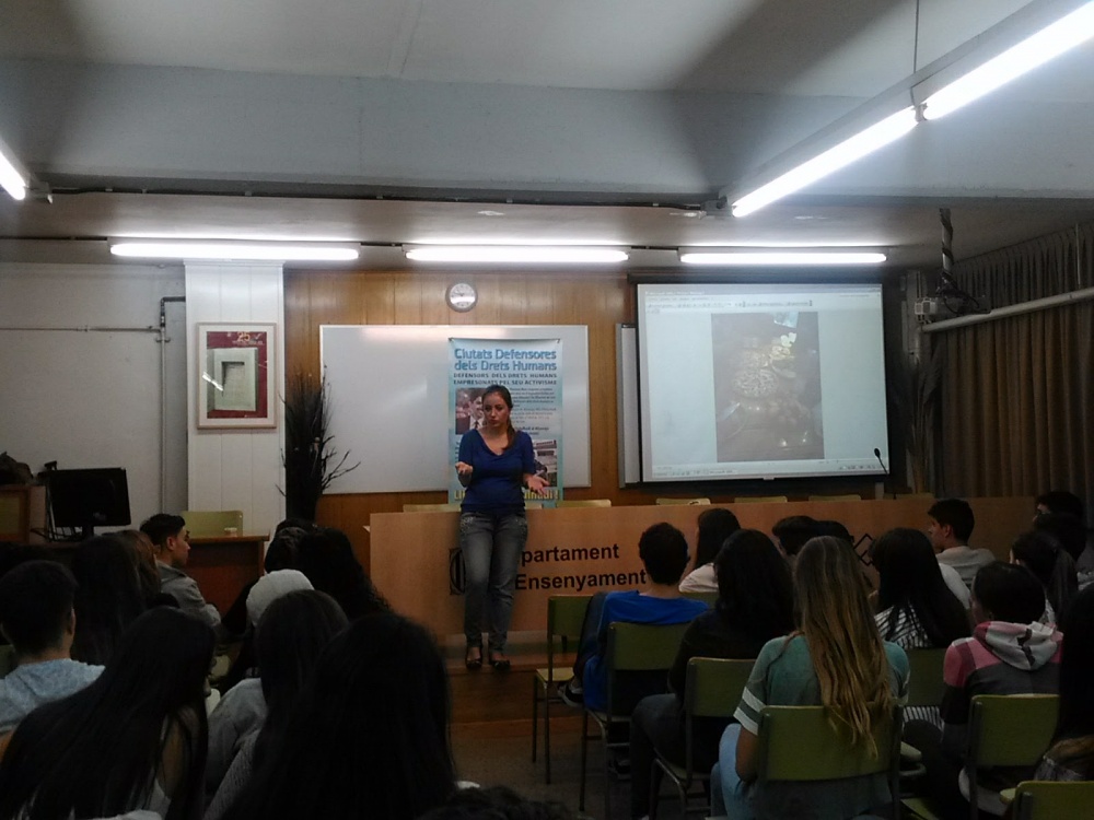Xerrada sobre drets humans a càrrec de Zaina Erhaim, periodista de Síria
