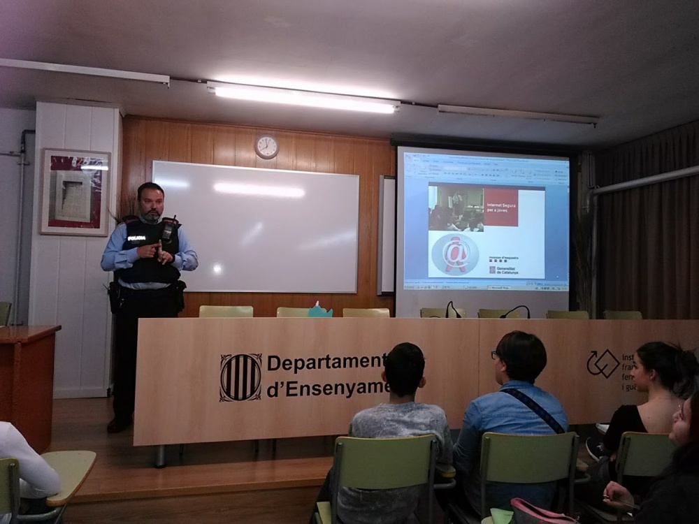 Xerrada sobre Seguretat a càrrec dels Mossos d'Esquadra a 1r d'ESO