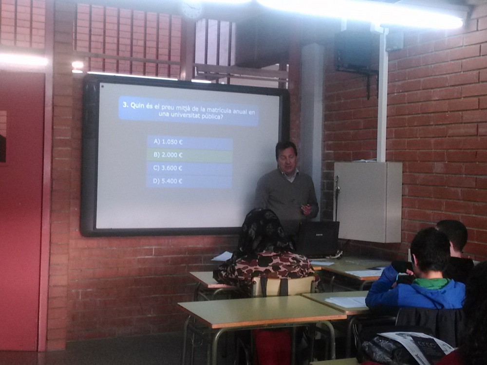 Xerrada sobre Educació Financera a càrrec de personal voluntari d'EFEC